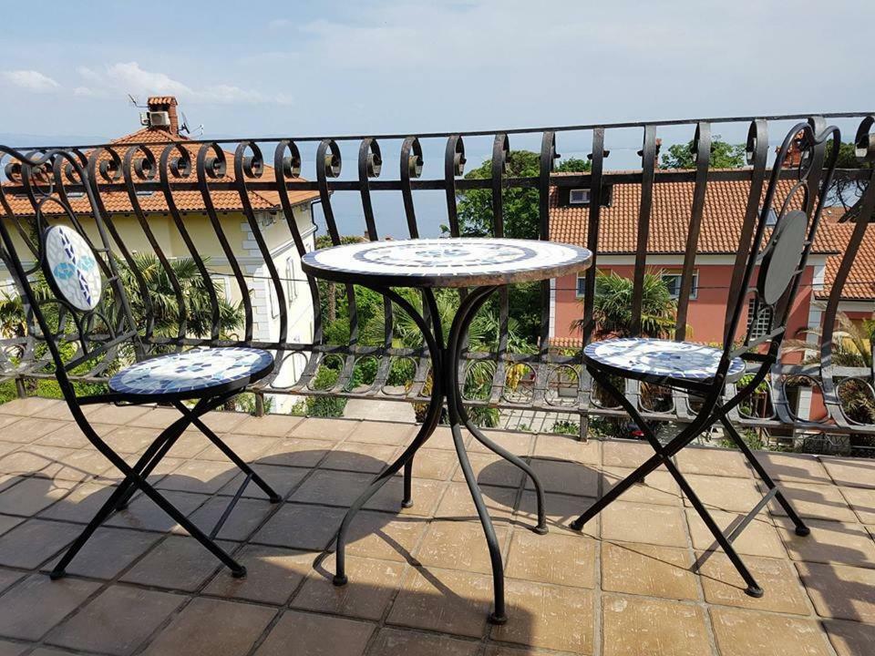 Villa Niki Rezine Ловран Экстерьер фото